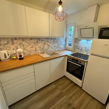 Ela, Rijeka Apartment Kostrena