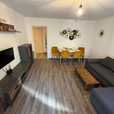 Ela, Rijeka Apartmán *